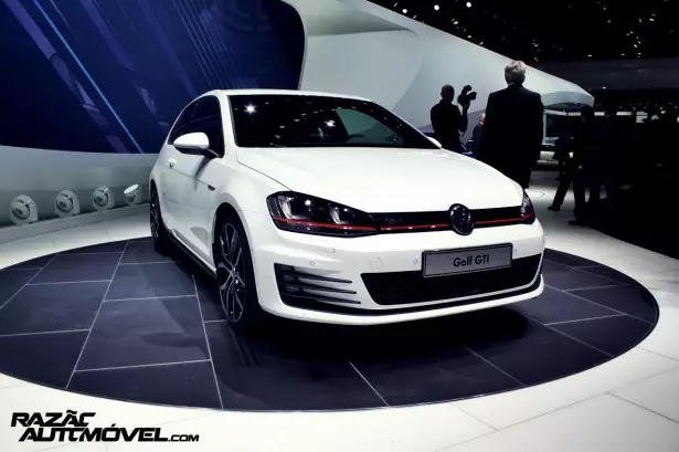 भोक्सवागन गोल्फ GTI 18