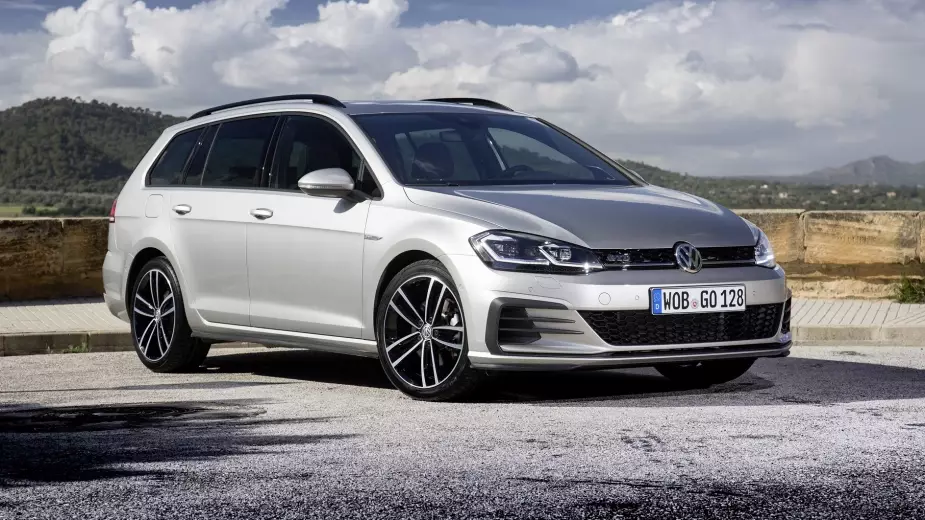 Golf Alltrack Weiss