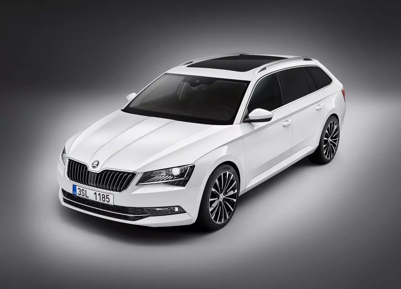 Nova Skoda Superb Break: argumenti që mungon 20275_2