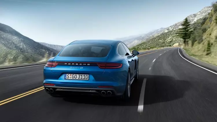 I-Porsche Panamera (11)