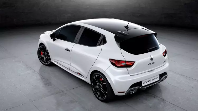 renault-clio-rs-trofeja-220-fotoattēli