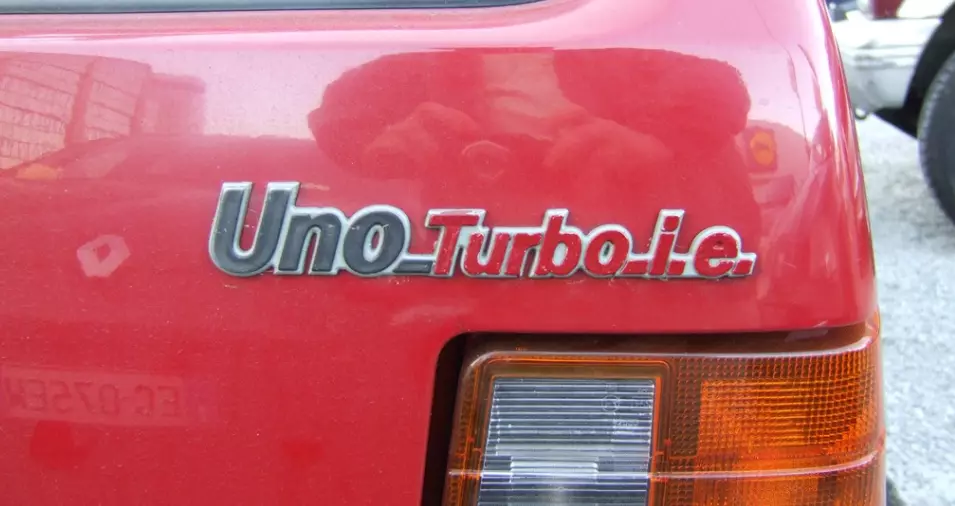 Fiat Uno Turbo hau da.