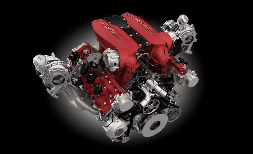 Ferrari 488 GTB 3.9 lita V8 engine