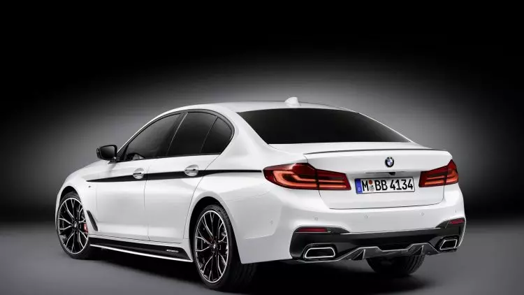 bmw-series-5-m-performance-4