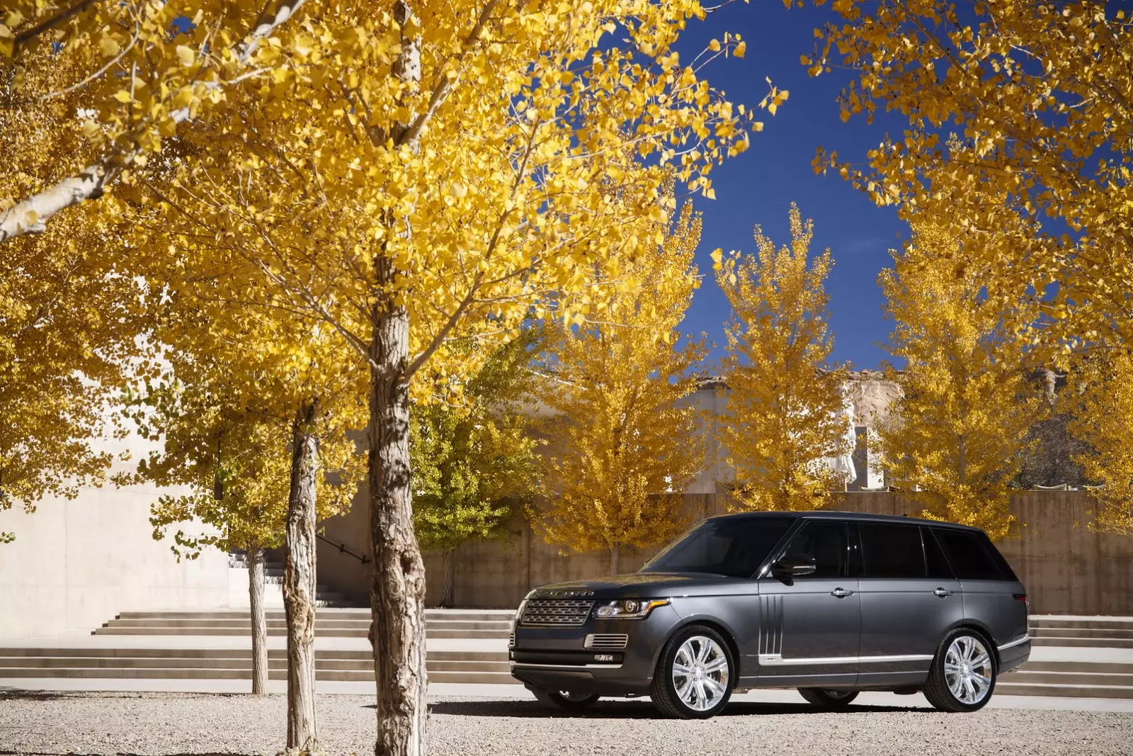 Range Rover SVAutobiography: бүкіл әлем бойынша сәнді тур 20573_1