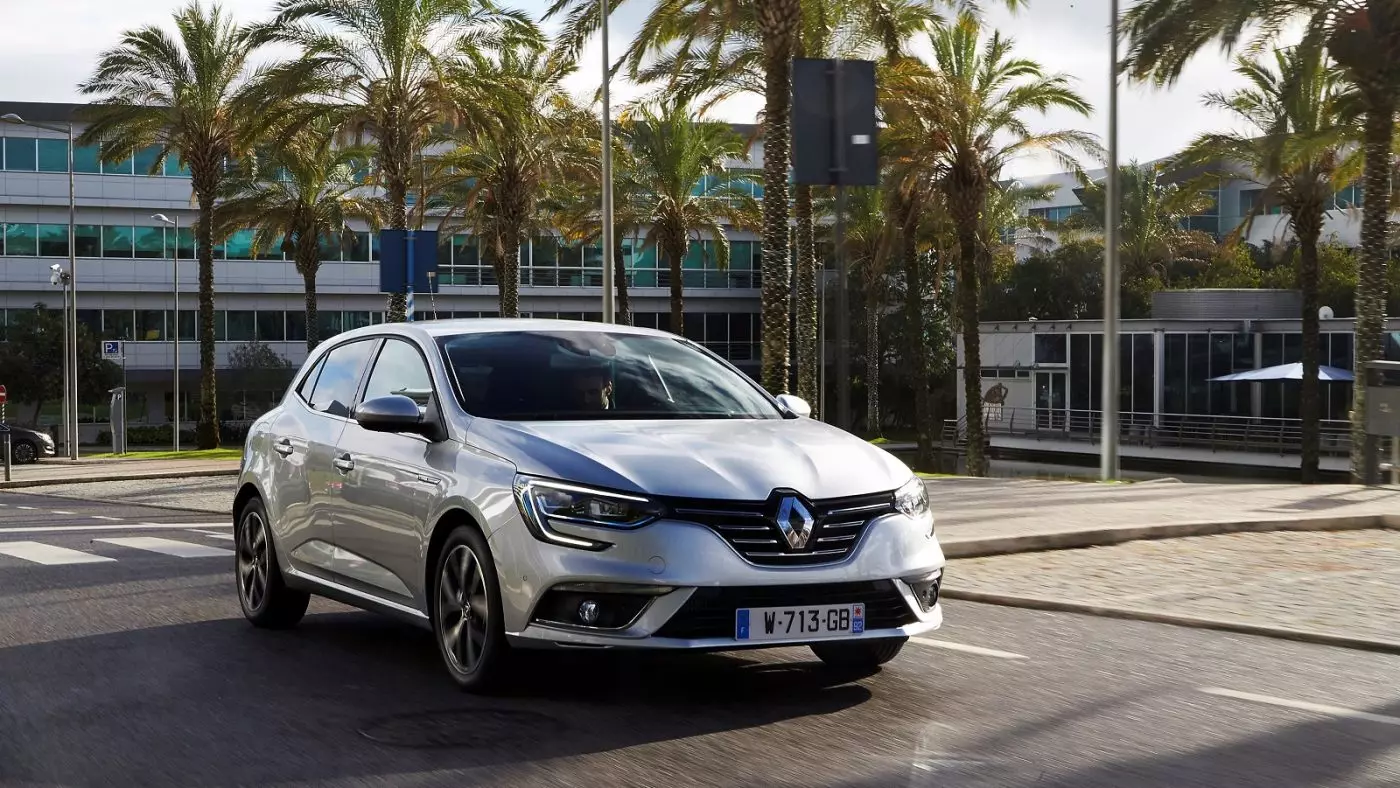 Renault Mégane Energy dCi 130 GT Line: اڳواڻ ٽيڪنيڪل اسٽريڪ سان 20897_2