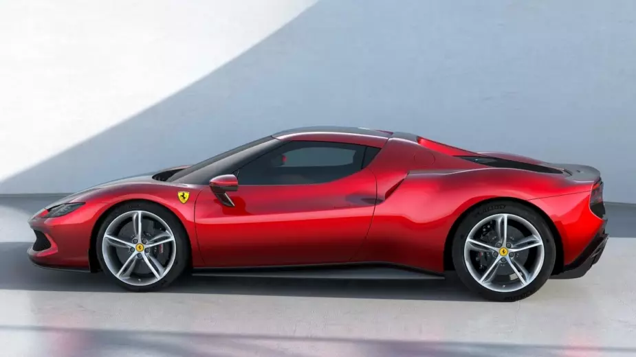 Kold start. Hvorfor kaldte de ikke den nye Ferrari 296 GTB Dino?