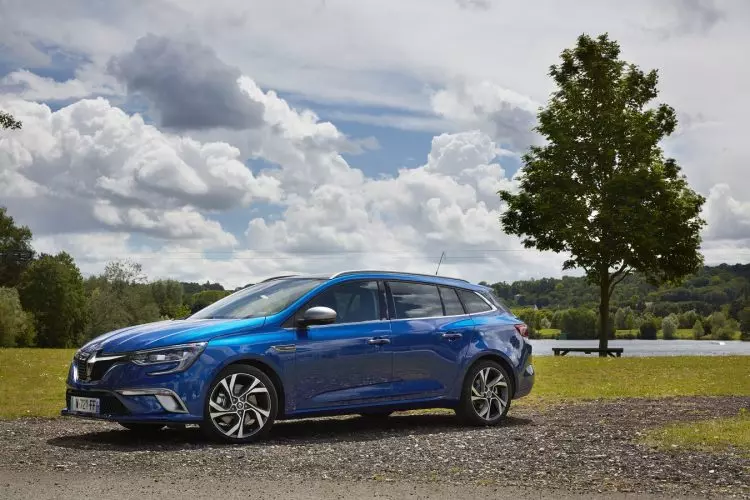 Renault Mégane GT dCi 165 Sport Tourer exterior