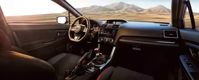 2015-Subaru-WRX-STI-Interieur-1-1280x800