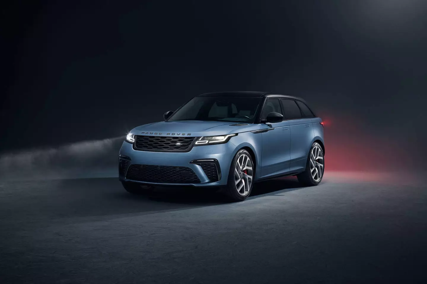 ክልል ሮቨር Velar SVAutobiography ተለዋዋጭ እትም