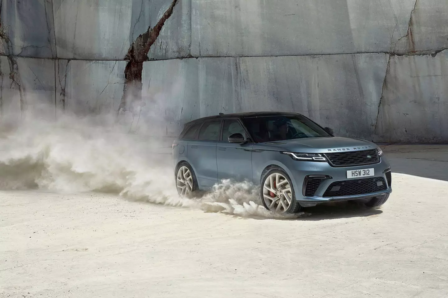 Argraffiad Dynamig Range Rover Velar SVAutobiography