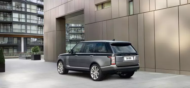 Range_Rover_SVA_2015_5