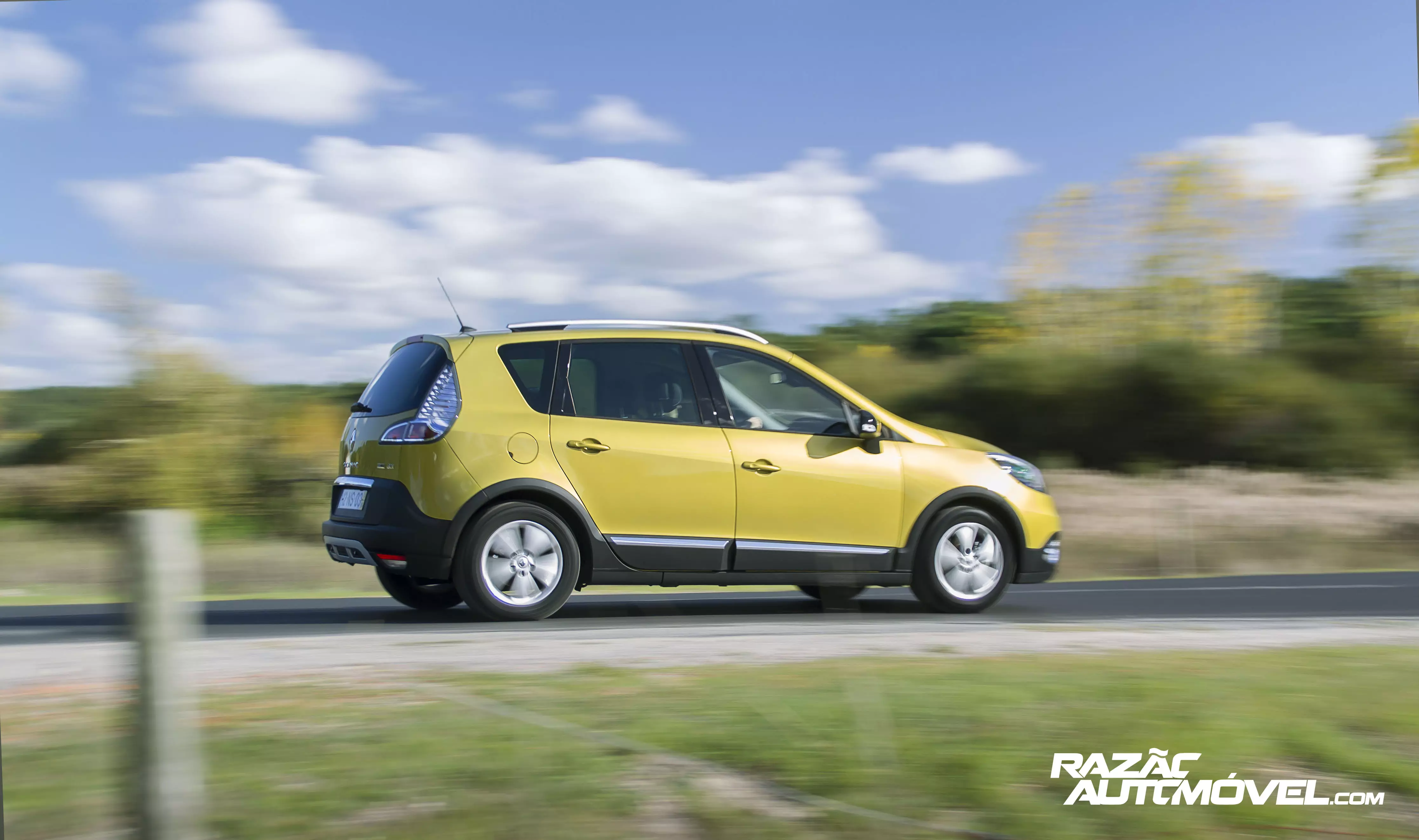 Renault Scenic XMOD: tanga parwendo 21722_8