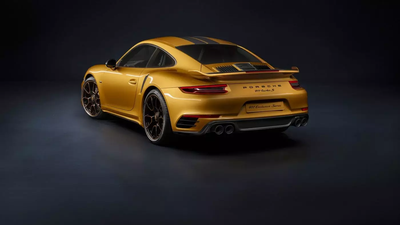 پورسچى 911 Turbo S ئالاھىدە يۈرۈشلۈكلىرى