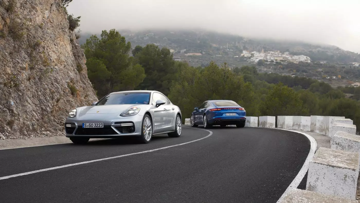 Στο τιμόνι της νέας Porsche Panamera: το καλύτερο σαλόνι στον κόσμο; 21763_10