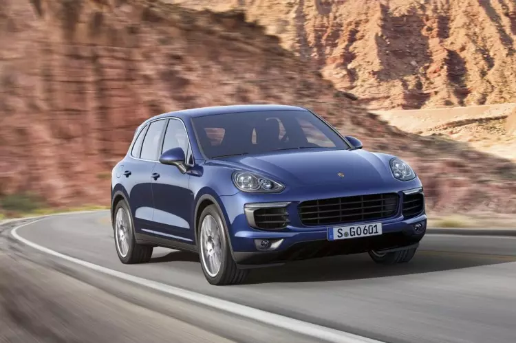 Porsche Cayenne 2015 8