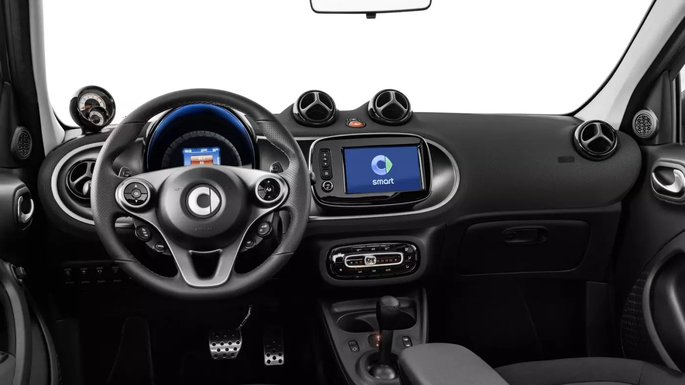 Smart ForTwo Cabrio და ForFour მიიღებენ 