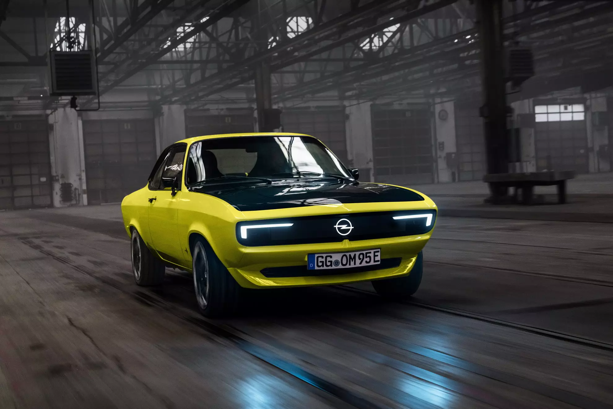 Opel Бланкет GSe ElektroMOD