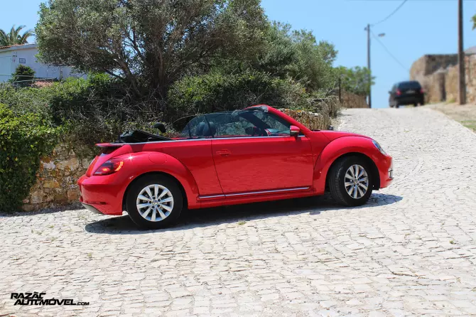 ቮልስዋገን Beetle Cabriolet 1