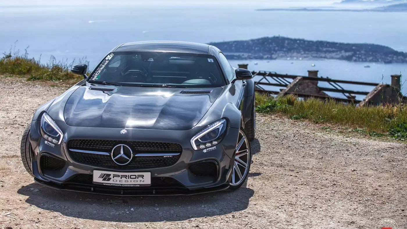 Mercedes-AMG GT S ho tloha Pele-Moqapi ka mokhoa oa 