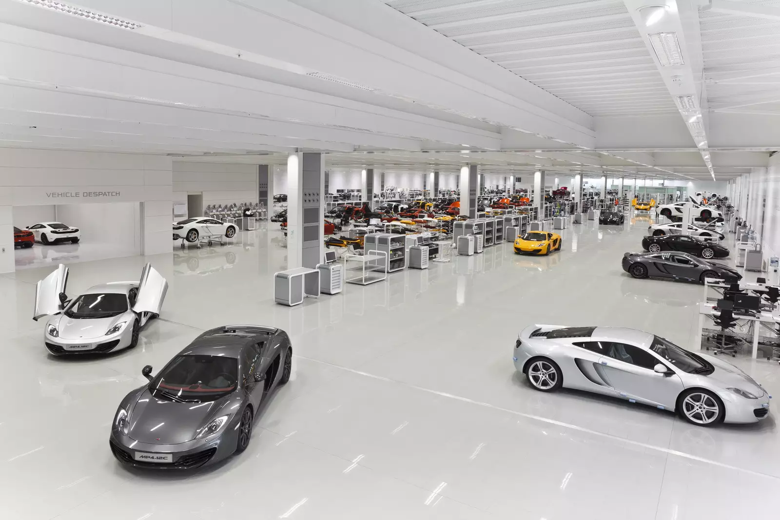 McLaren: Шинэ үйлдвэрлэл, санаачилгын төв 22142_12