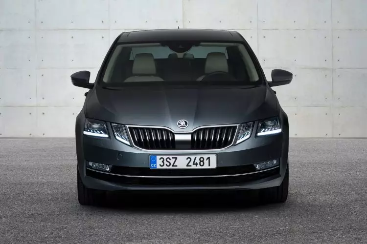 škoda-octavia-2017-1