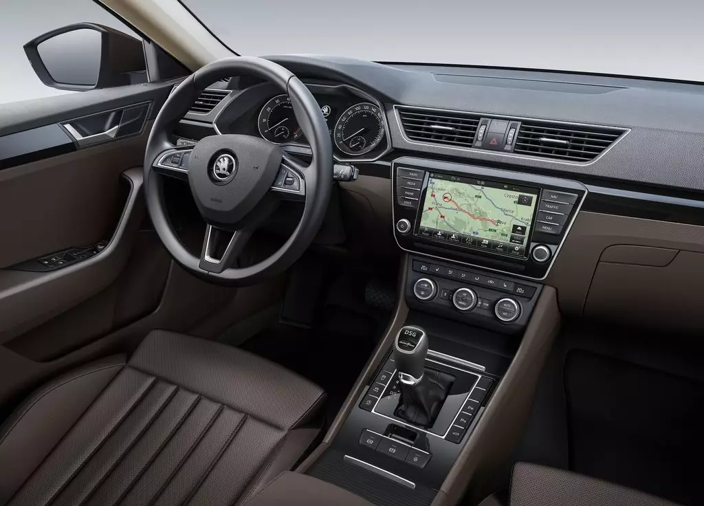 Skoda Superb جدید: تکامل از هر نظر 22235_2