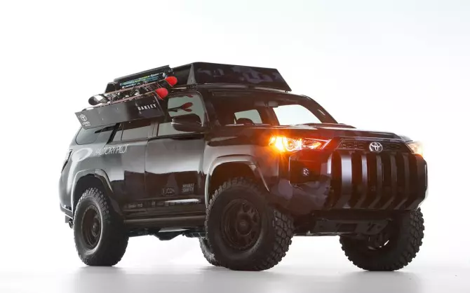 2013-Toyota-Dream-Mee-Ultimate-Dream-Ski-4Runner-Static-6-1280x800