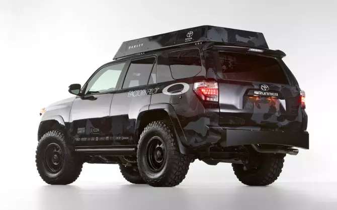 2013-Toyota-Dream-Mee-Ultimate-Dream-Ski-4Runner-Static-8-1280x800