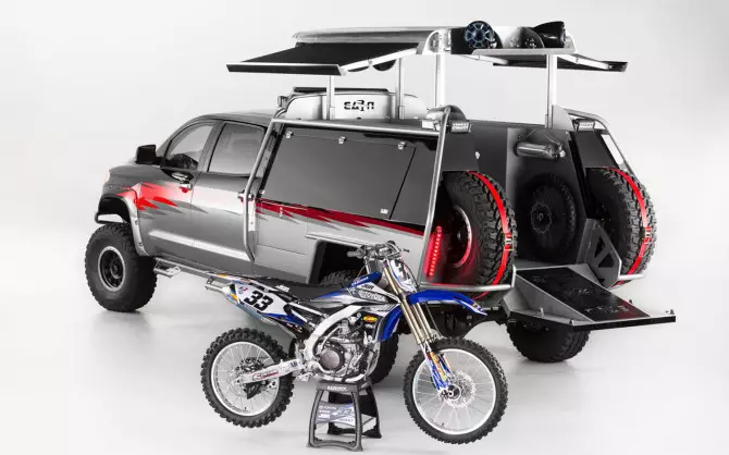 2013-Toyota-Dream-build-Lets-Go-Moto-Tundra-Studio-7-1280x800