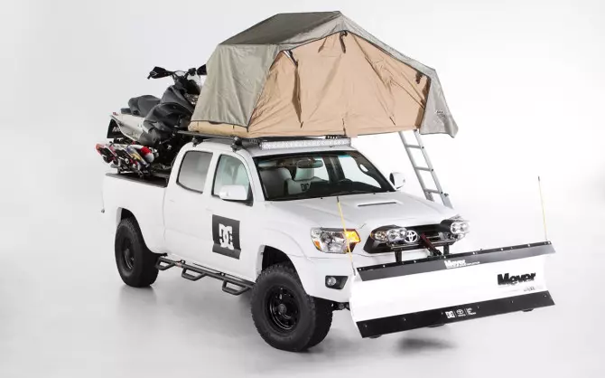 2013-DC-Mga Sapatos-Toyota-Tacoma-Studio-3-1280x800