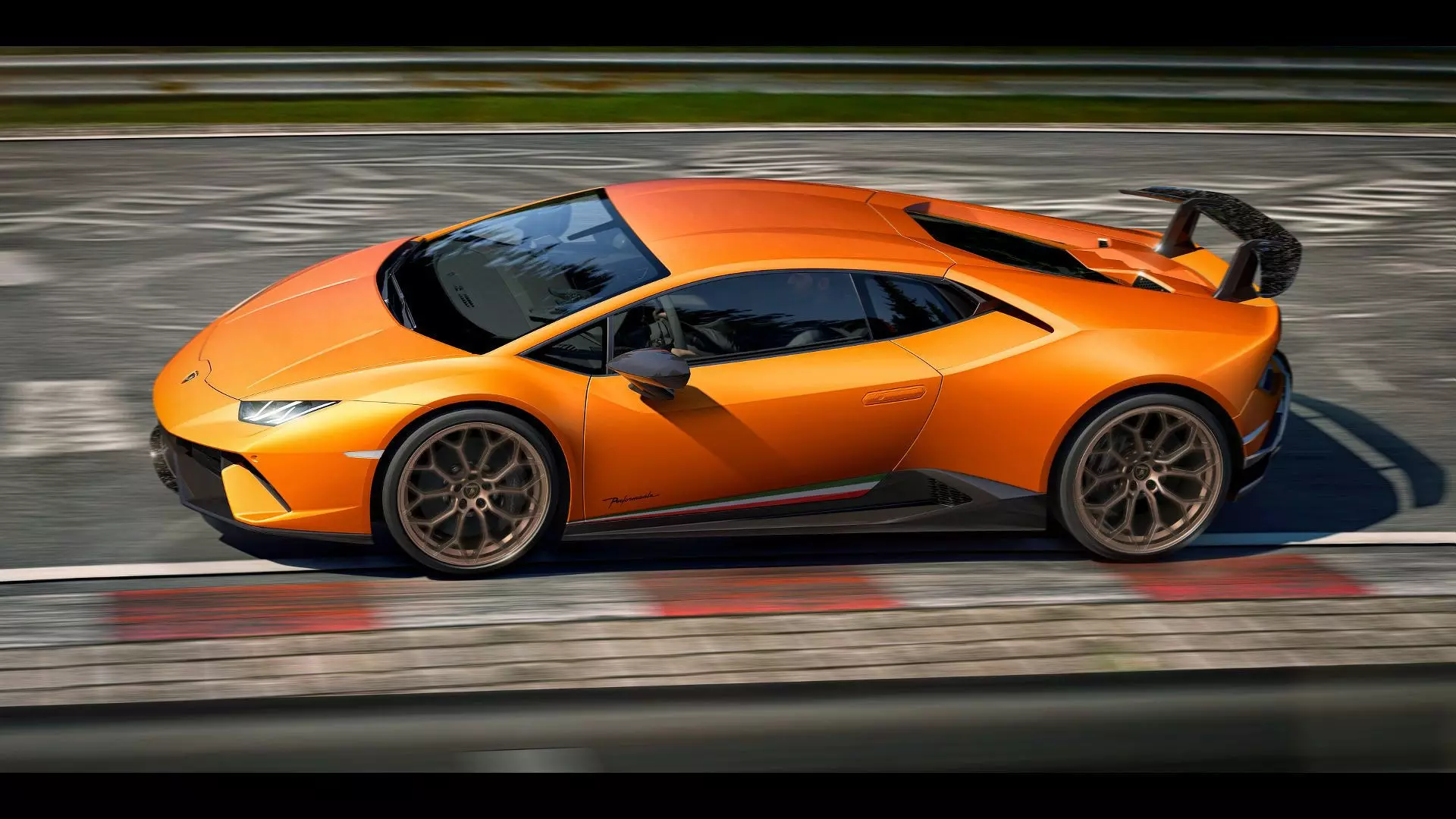 லம்போர்கினி Huracán Performante