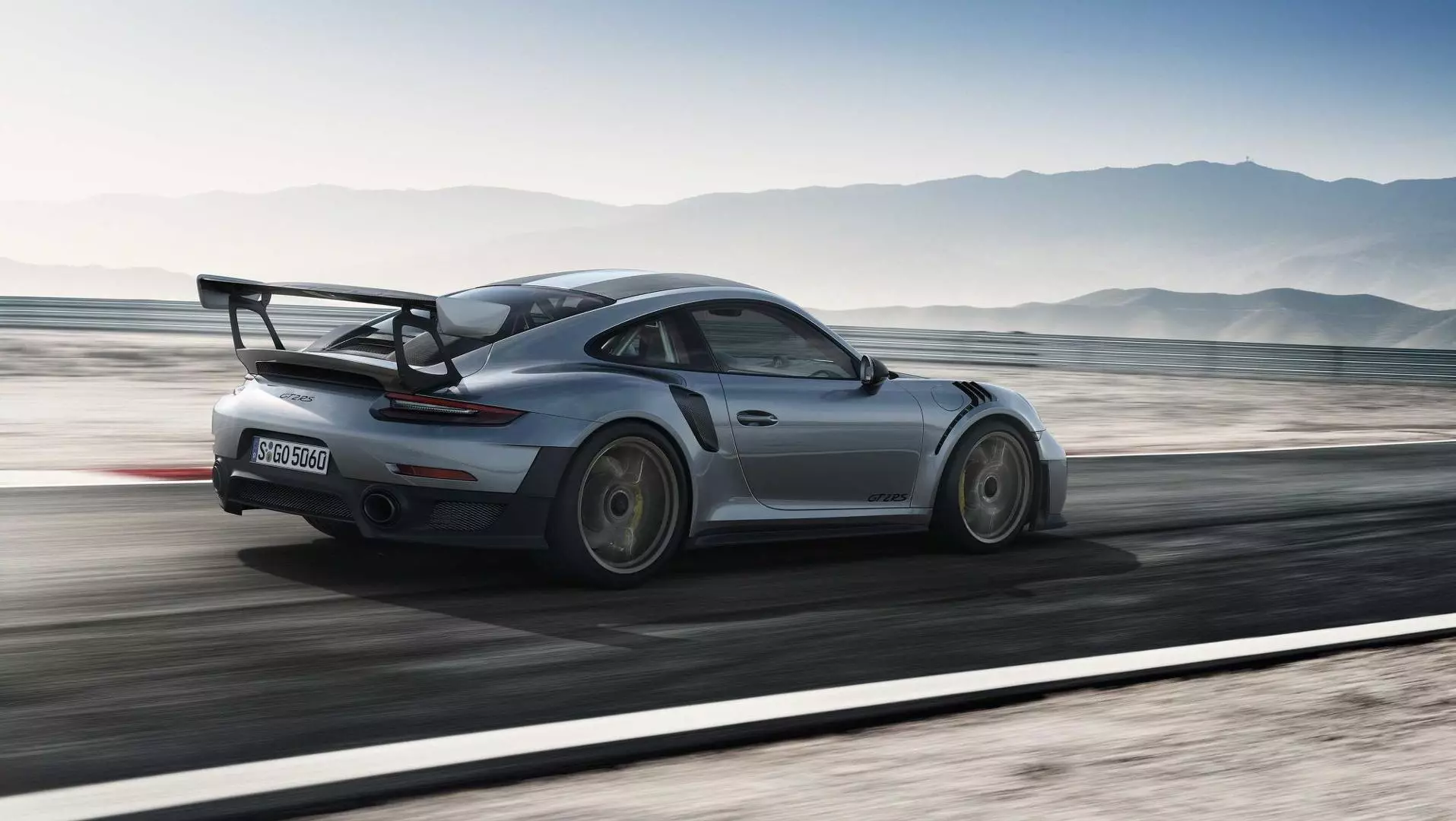 بورش 911 GT2 RS