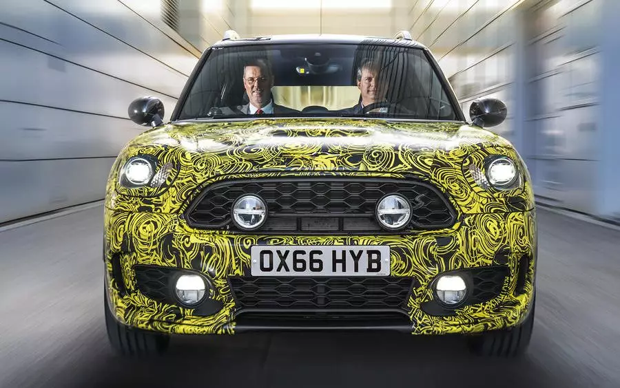 Mini Countryman arriveert in 2017 met hybride motor 22538_1