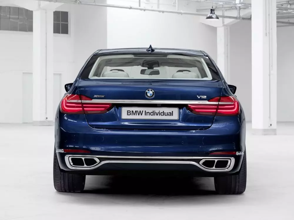 BMW Individual M760i xDrive Model V12 Excellence შემდეგი 100 წელი