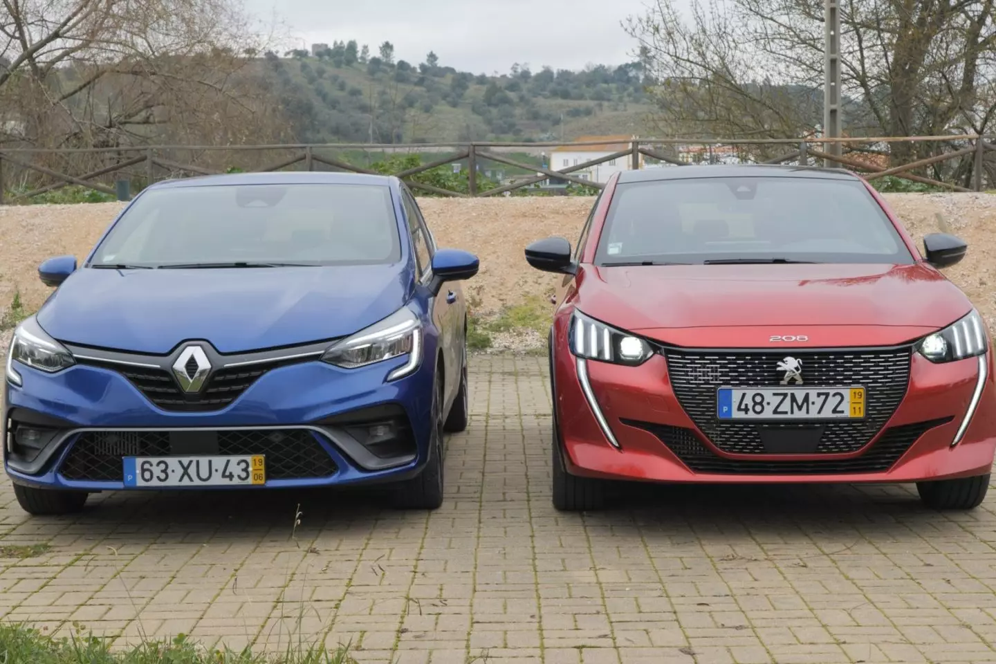 comparativa peugeot 208 renault clio 2020