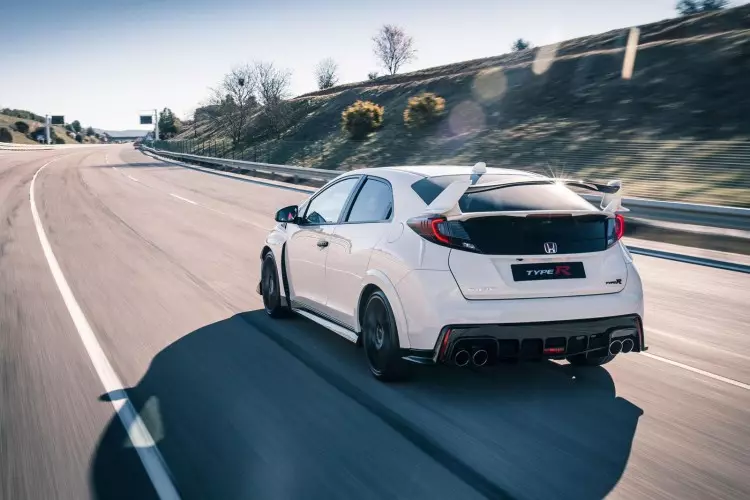 honda_civic_type_r_2015_4