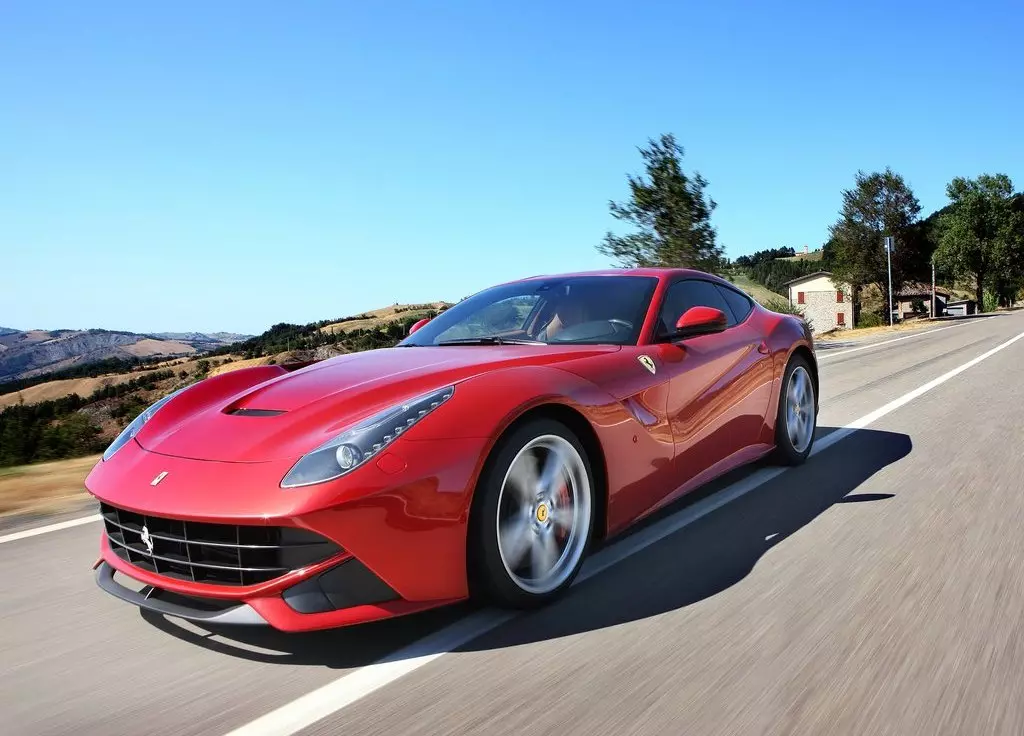 Ferrari F12 Berlinetta - a fantasía máis rápida de Maranello 22731_4