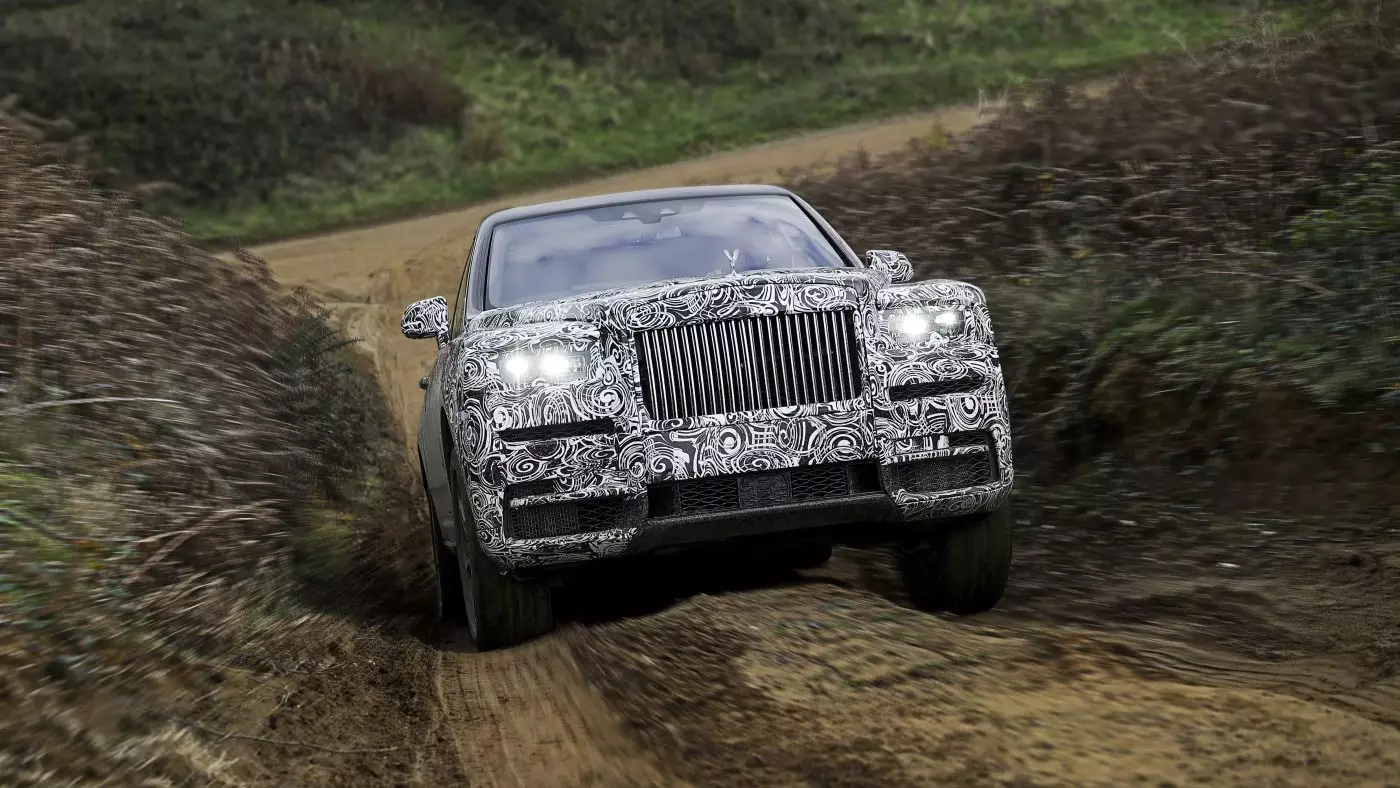 Rolls-Royce Cullinan kamuflaža 2018