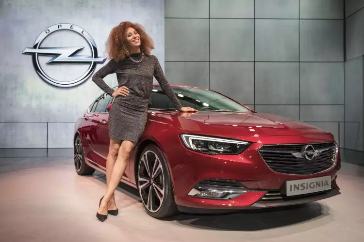 2017 Opel Insignia zu Genf