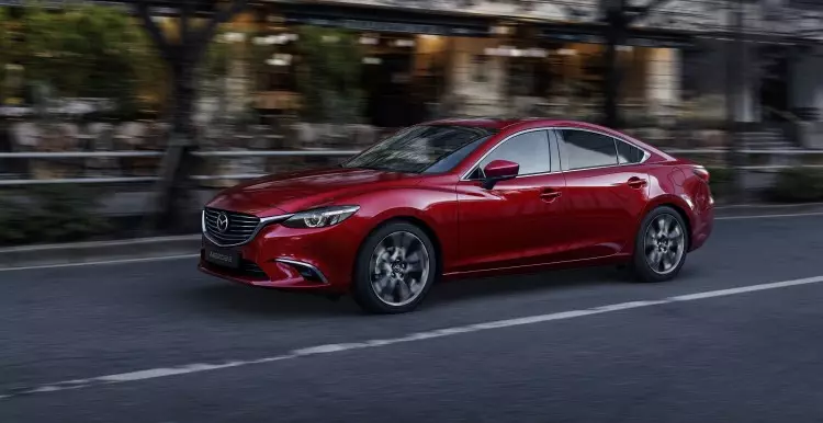 2017 yil Mazda6_Sedan_Action #01