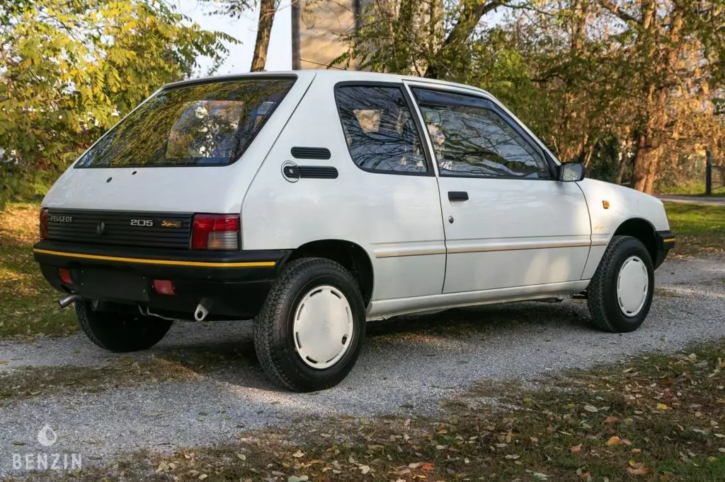 Peugeot 205 prodáno 65 km 1