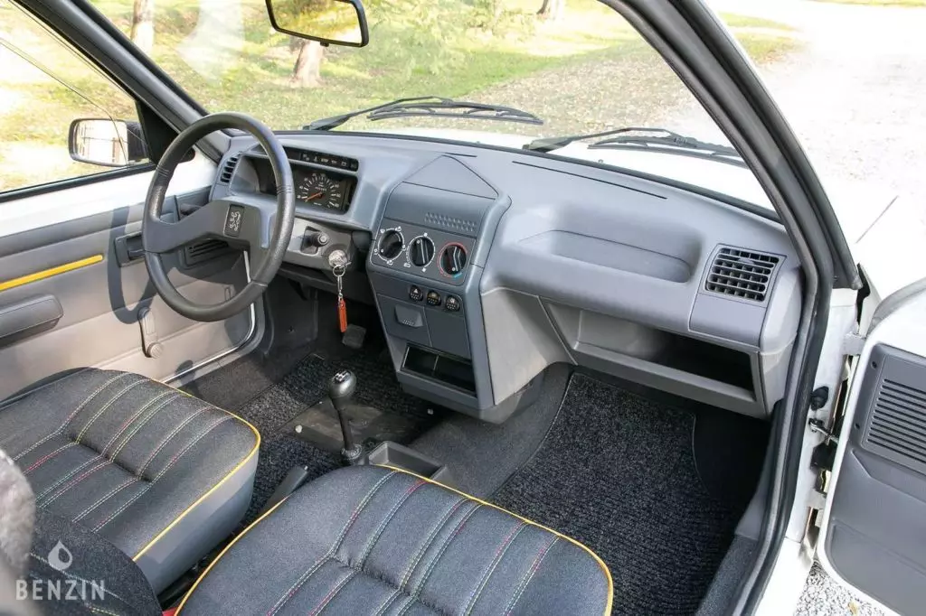 Peugeot 205 parduota 65 km1