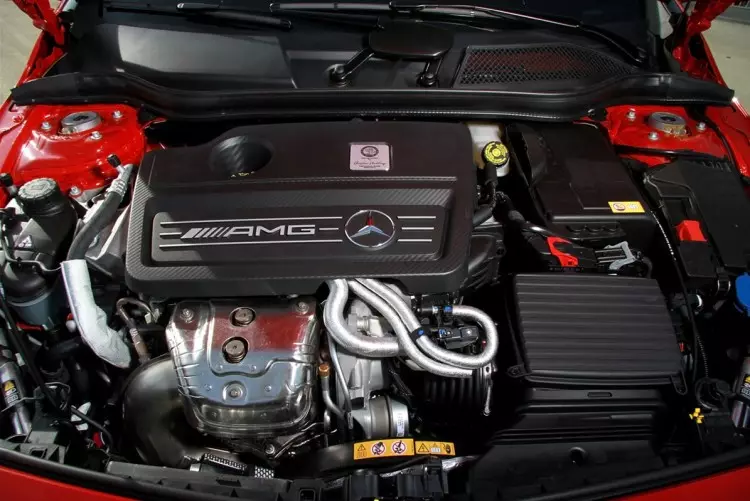 2014-पोसाइडन-मर्सिडीज-बेंज-ए45-इंजन-1-1280x800