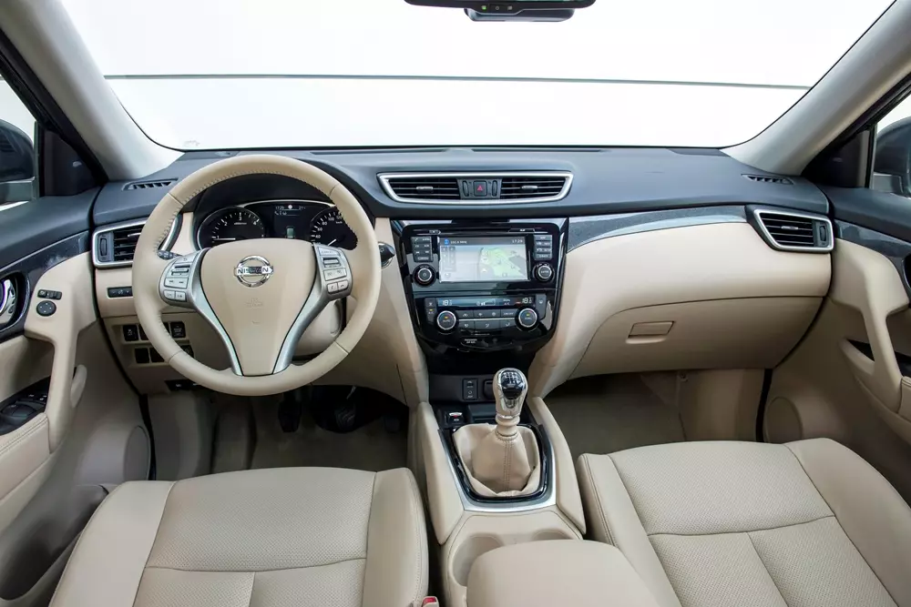 ახალი Nissan X-Trail: განახლებული არგუმენტები 22914_4