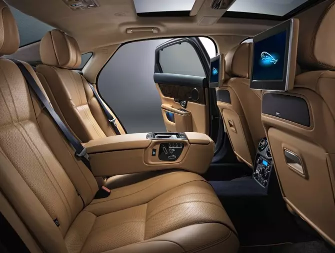 2014-Jaguar-XJ-Intérieur-1-1280x800