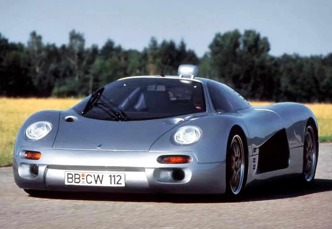 Isdera Commendatore 112i