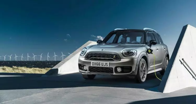 2017 yilgi Mini Countryman E