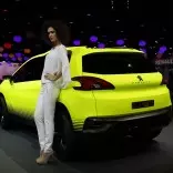 Peugeot 2008 Concept: O le isi tauva mo le Nissan Juke 23286_10