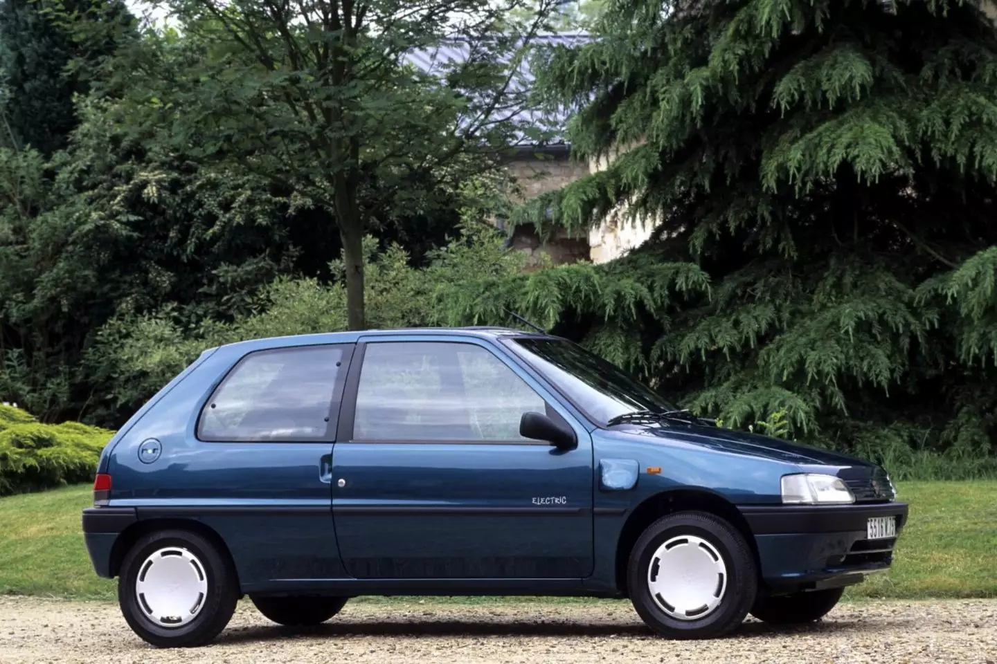 រថយន្ត Peugeot 106 Electric